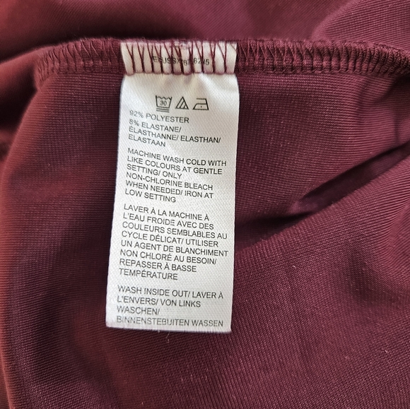 Lord & Taylor choker-neck, burgundy velvet top. - Picture 9 of 9